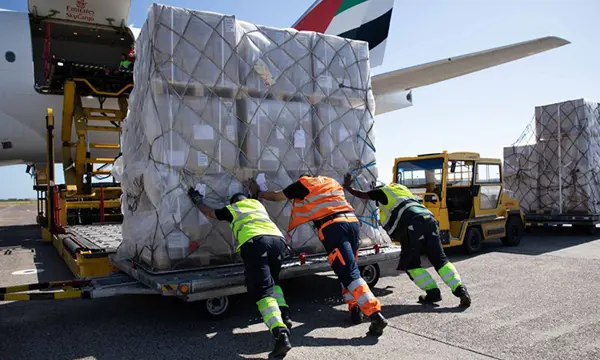 airfreight-cargo-loading-emirates-skycargo