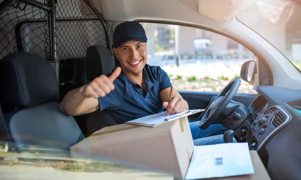 delivery-driver-thumbs-up-global-parcel-service