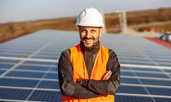 engineer-solar-panels-project-management