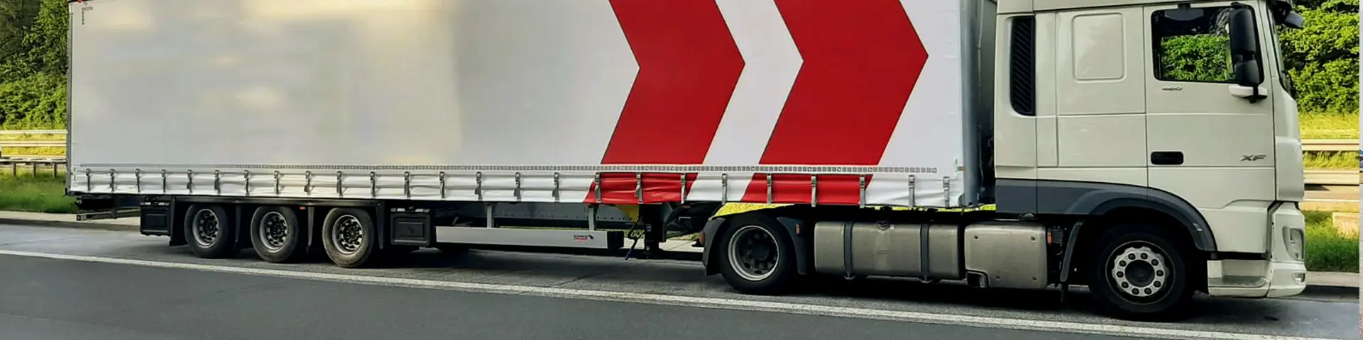 ftl-full-truck-load-logistics-truck-road